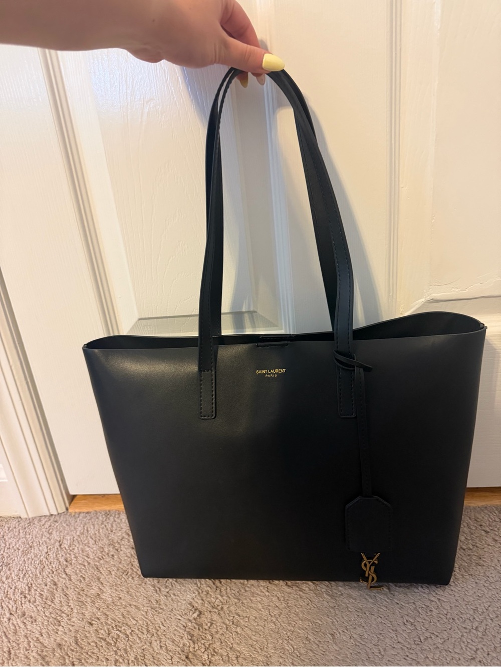 Unbranded black tote